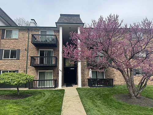 1060 Amsterdam Rd Photo 1