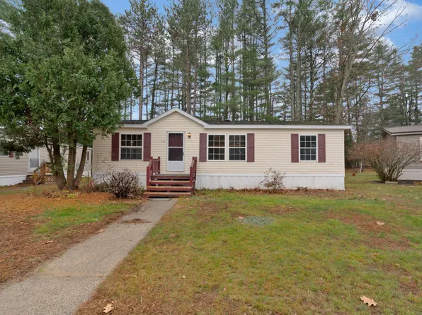 12 Maple Drive, Gorham, ME 04038