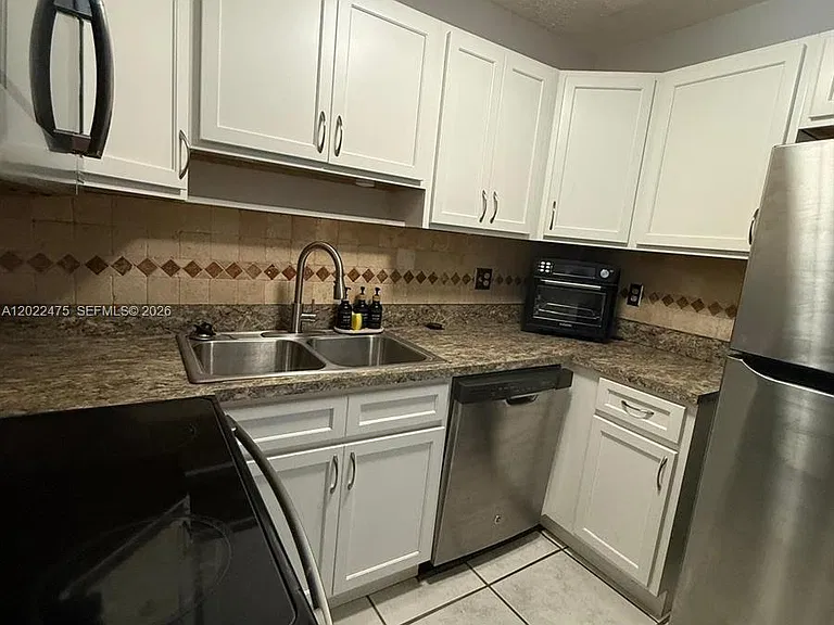 9116 NW 35th Pl #0 — Photo 7