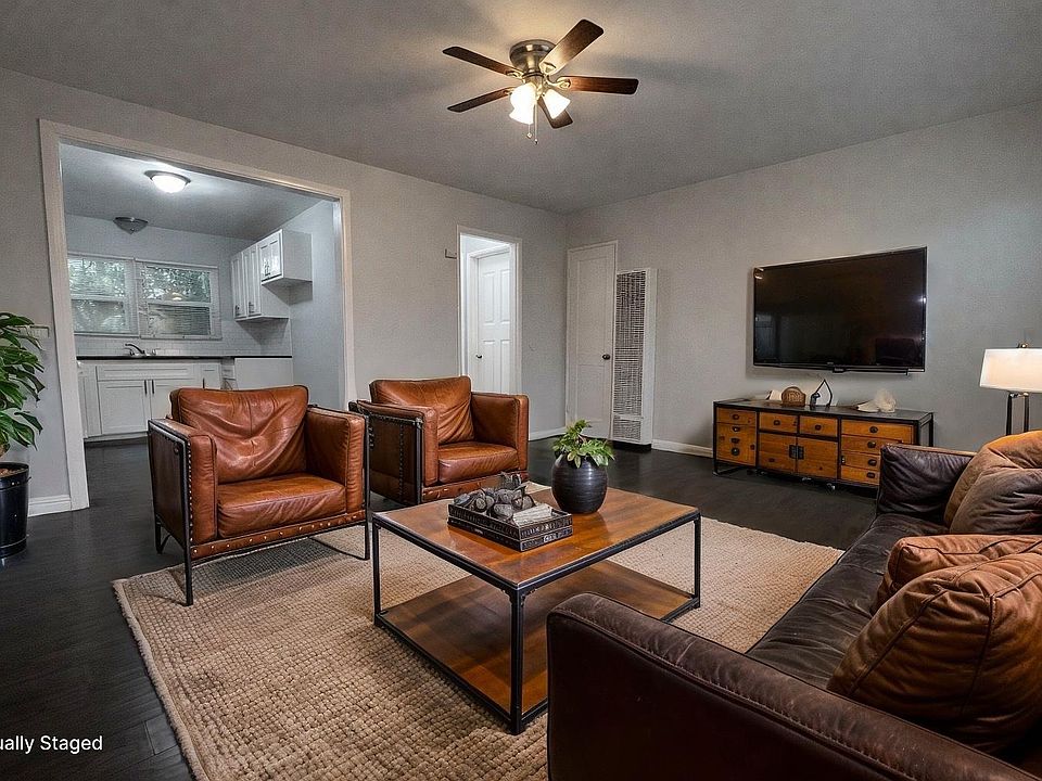 1st image of 2015 Pine Ave #7