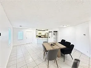1136 5th Ct — Photo 7