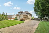 Bayhill Dr-S1107-001.jpg