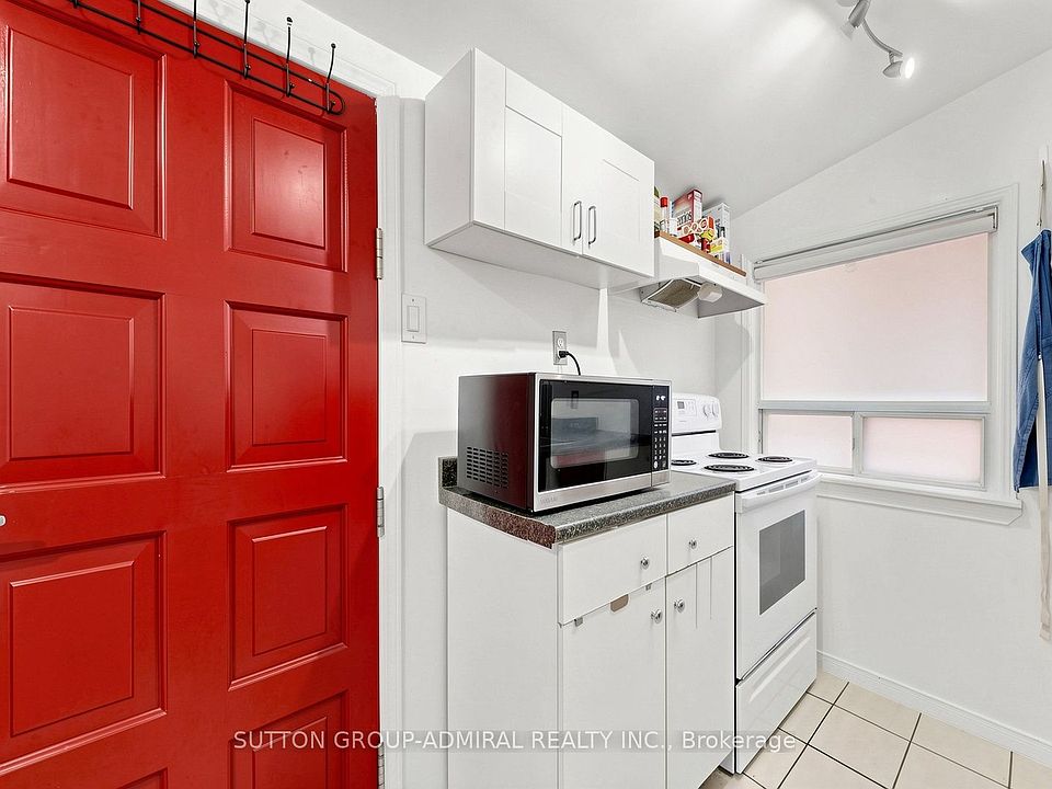 1st image of 75 Rockcliffe Blvd