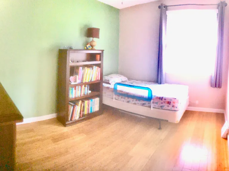 4624 Regent St — Photo 10