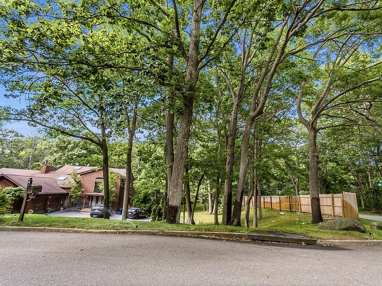 1 Brothers Ct — Photo 25