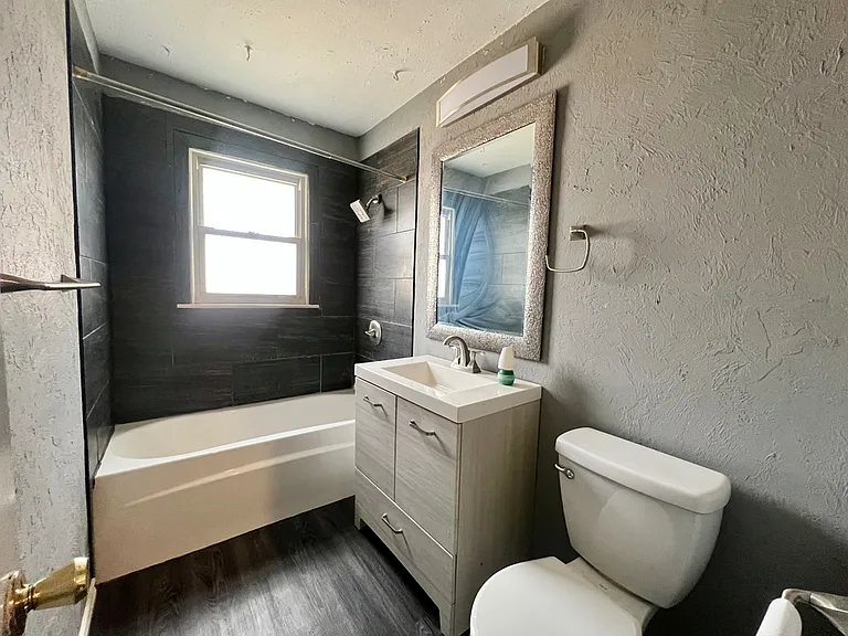 3204 SE 19th St — Photo 8