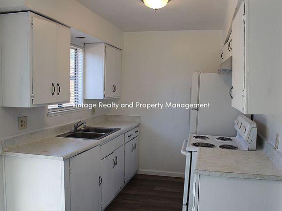 5th image of 621 Bedlow Dr