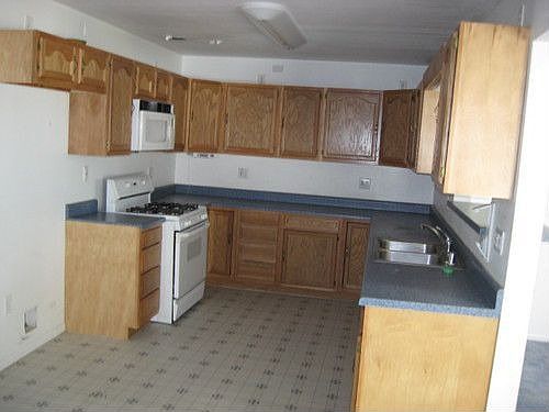 3rd image of 4370 California Ave