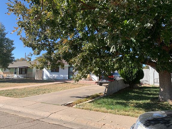 2nd image of 2513 Winnipeg St