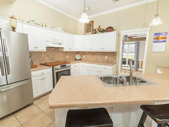 4th image of 1110 Dodson Rd