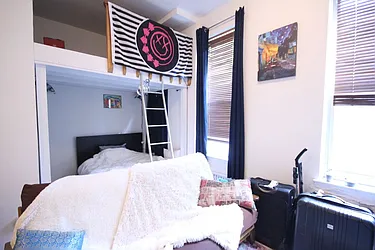 Rented by Dynamik Realty