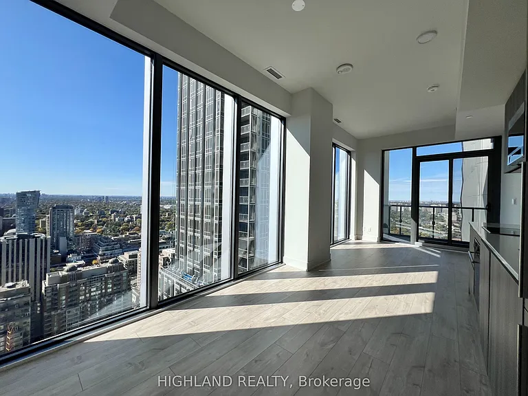 8 Cumberland St #3802 — Photo 7