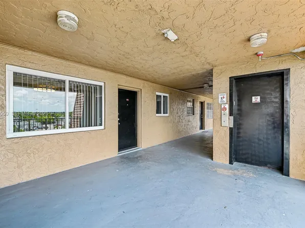6575 W 4th Ave #507, Hialeah, FL 33012