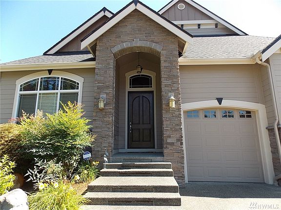 3rd image of 8971 Windham Ct NE