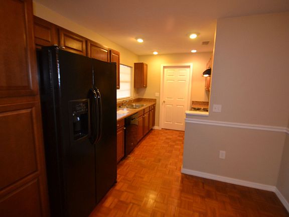 3rd image of 5734 Yarborough Ln