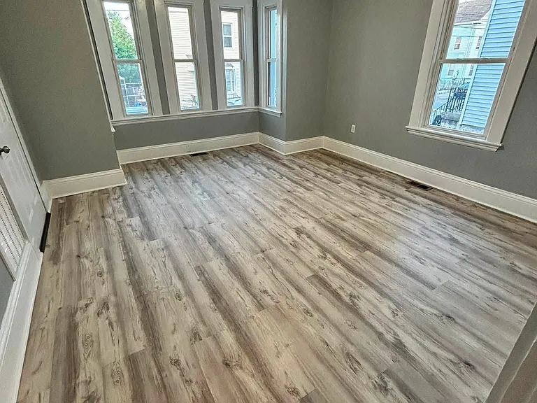 1461 Pleasant St #1 — Photo 5