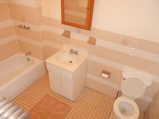 2nd image of 23 Pilling St #1