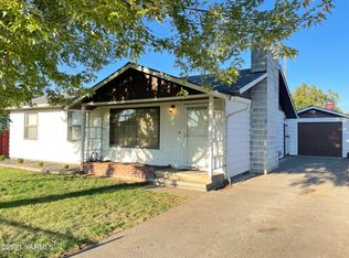 910 N 28th Ave, Yakima, WA 98902