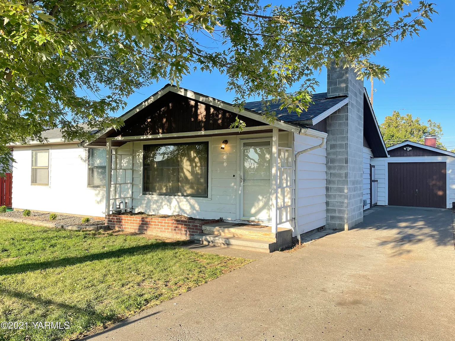 910 N 28th Ave photo 1