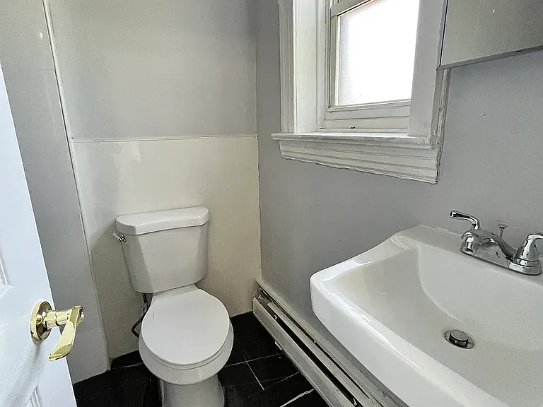 1591 Kennedy Blvd #4C — Photo 6
