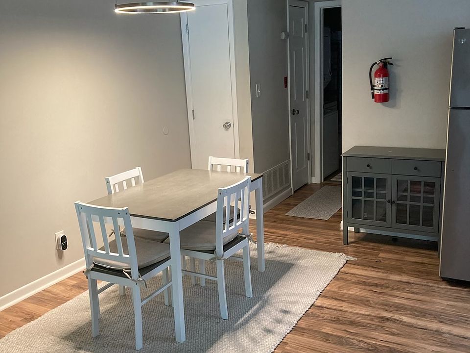 2nd image of 308 Winding Way