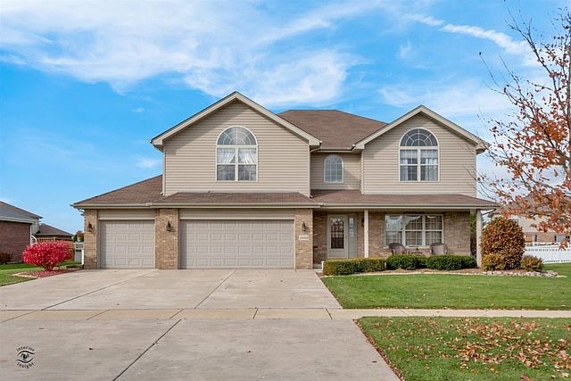 1st image of 24458 Arrowhead Dr