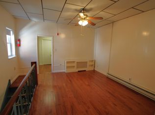 2042 Ranstead St, Philadelphia, PA 19103