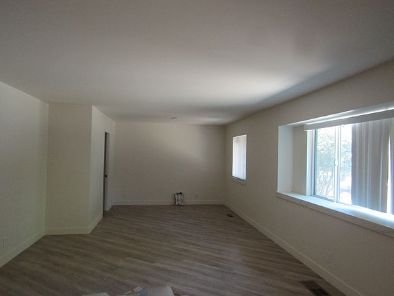 5th image of 101 Breckenwood Way