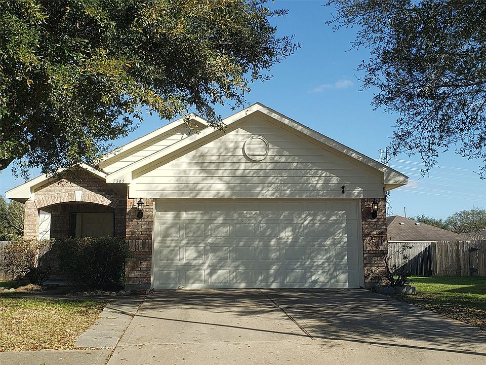 1st image of 7302 Legacy Pines Dr