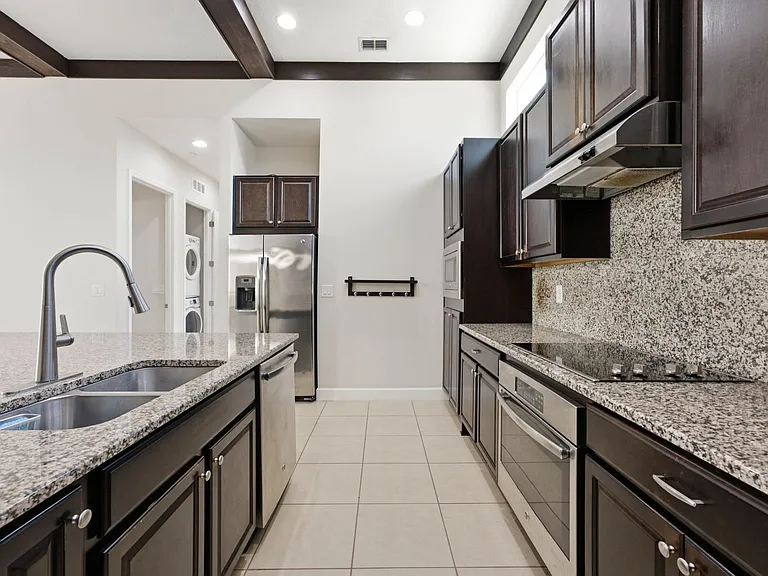 9025 Laureate Blvd — Photo 13