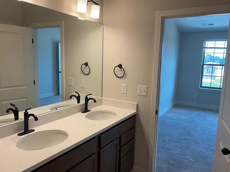 8930 Keenberg Ln — Photo 24