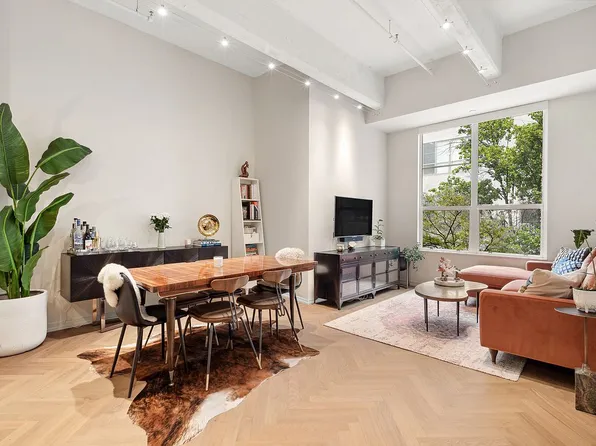 184 Kent Ave APT A-408, Brooklyn, NY 11249