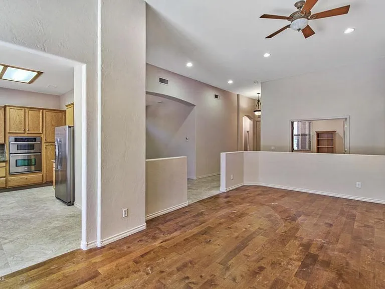 4823 E Williams Dr — Photo 8