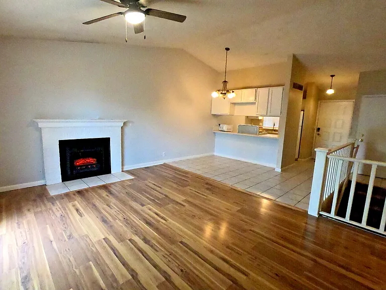 8703 W Nantucket St — Photo 6