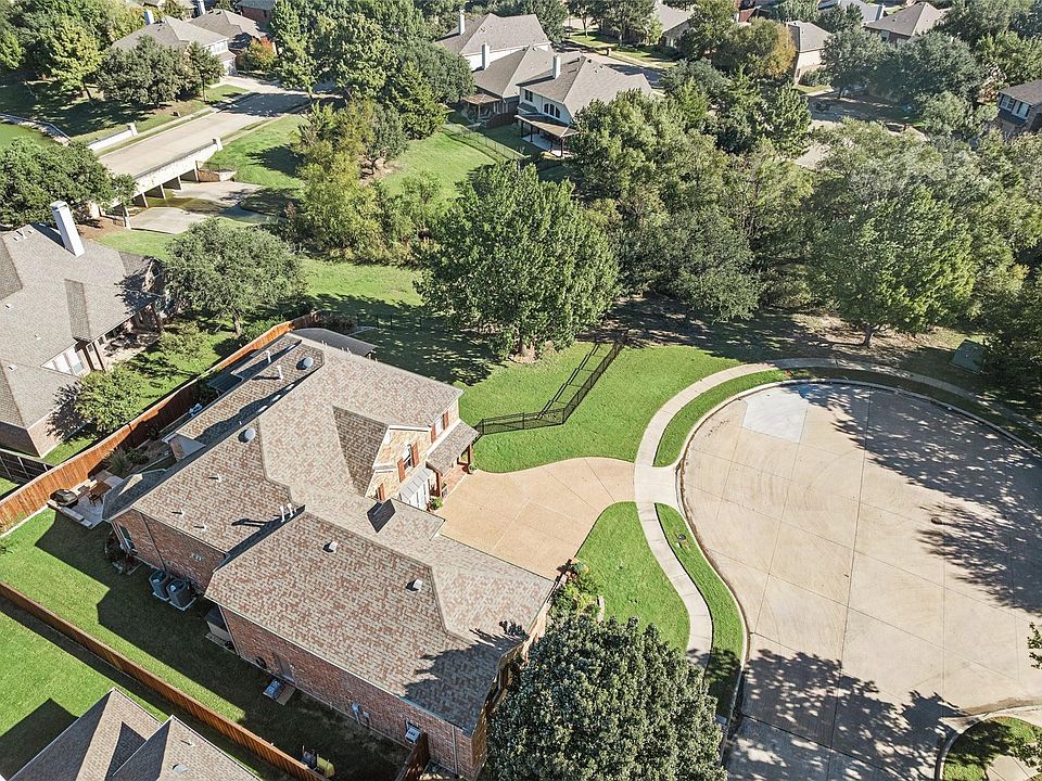 1st image of 2316 Idlewild Dr