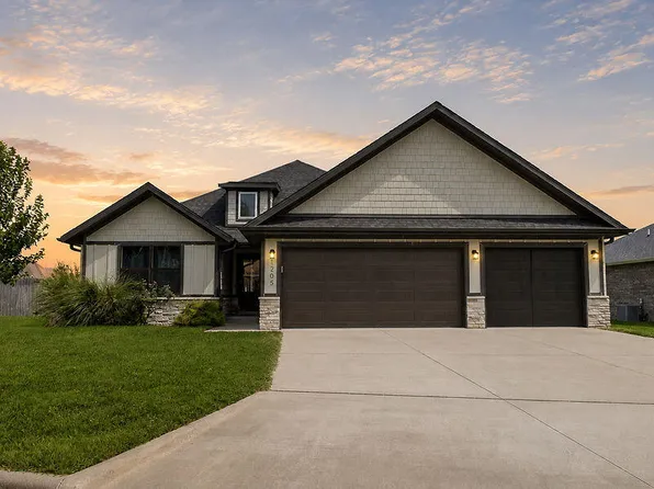 1205 W Denali Drive, Nixa, MO 65714