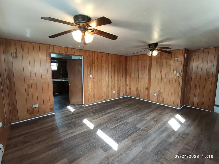 730 57th St #1B — Photo 7