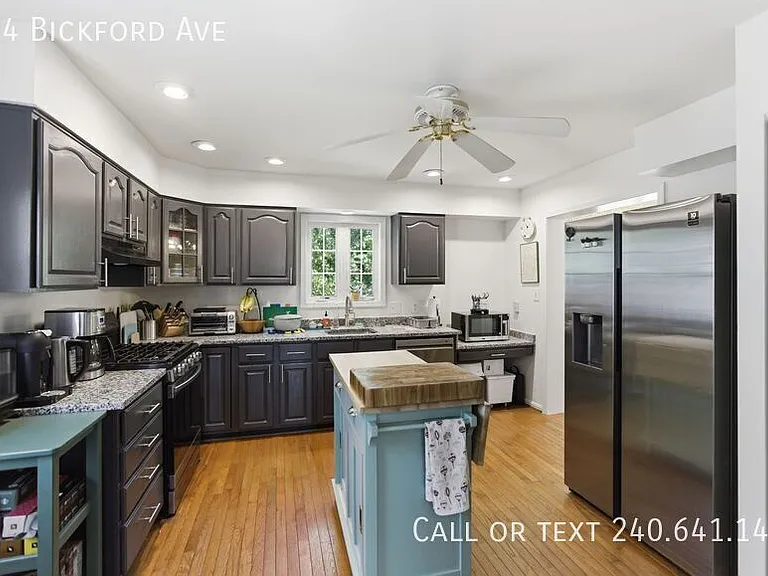 504 Bickford Ave — Photo 10
