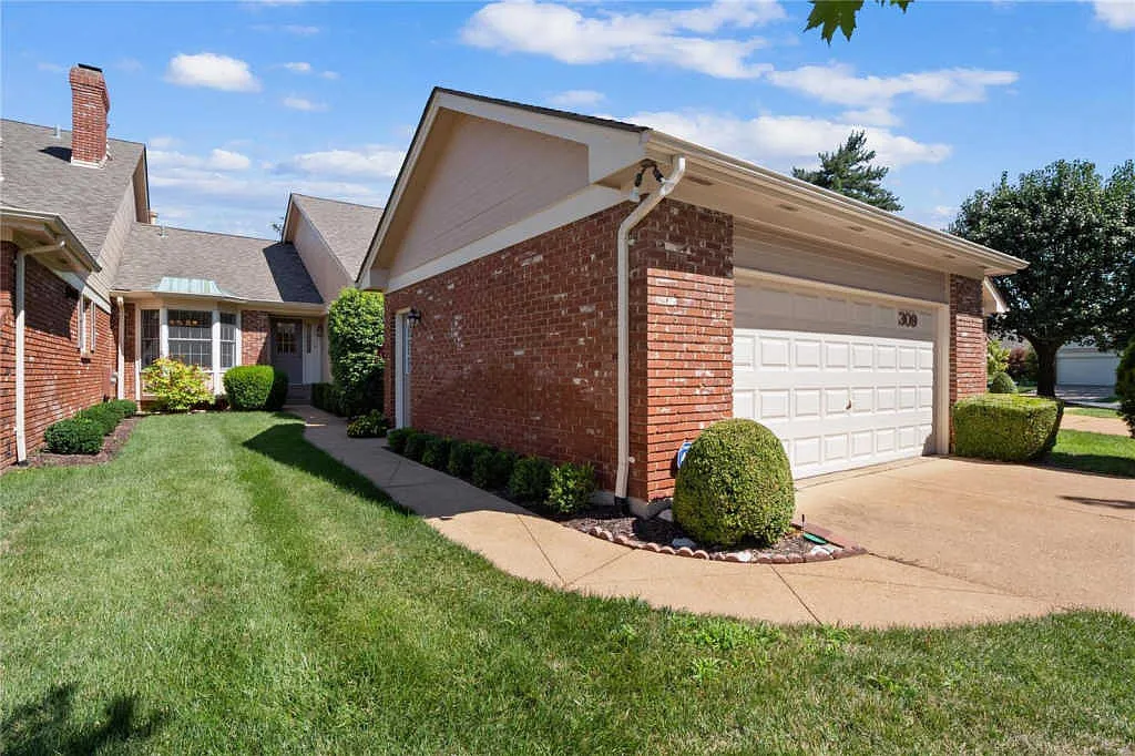 309 Valley Forge Ct photo 1