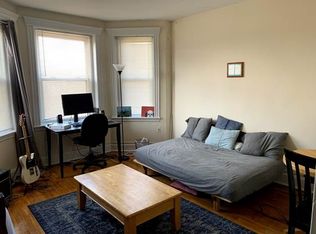 360 Riverway APT 22, Boston, MA 02115