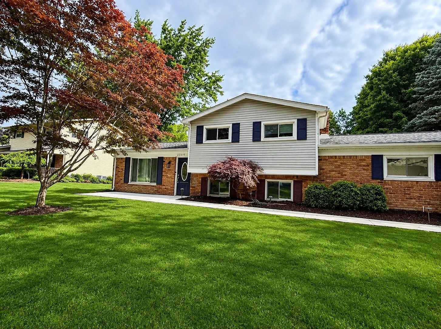 3 bed, 1600 sqft, $2,700 — Photo 2
