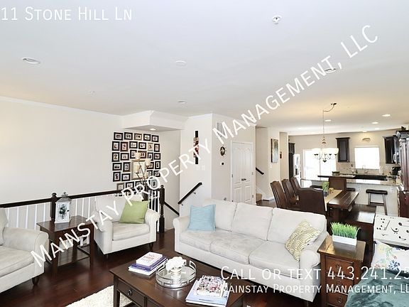 3rd image of 8611 Stone Hill Ln
