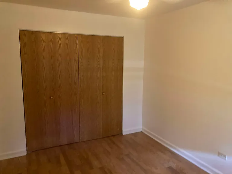 746 S Oakley Blvd #1 — Photo 3