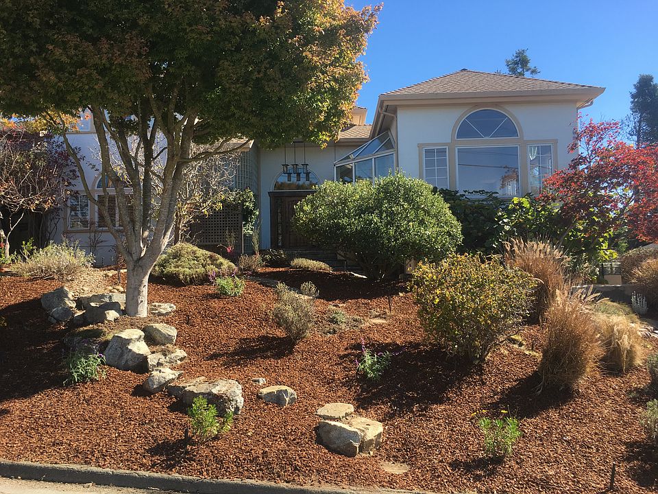 1st image of 690 Baltusrol Dr