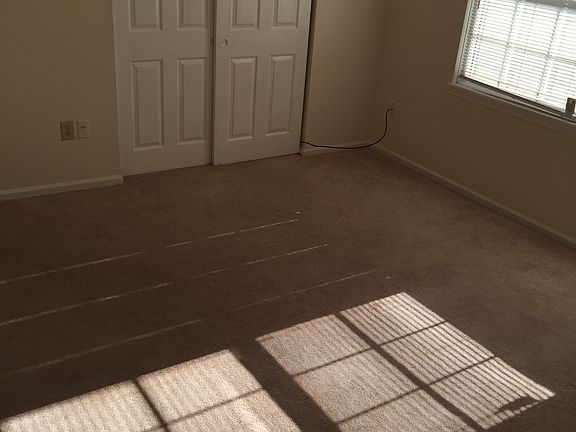 4th image of 200 W Magnolia Ave APT 2