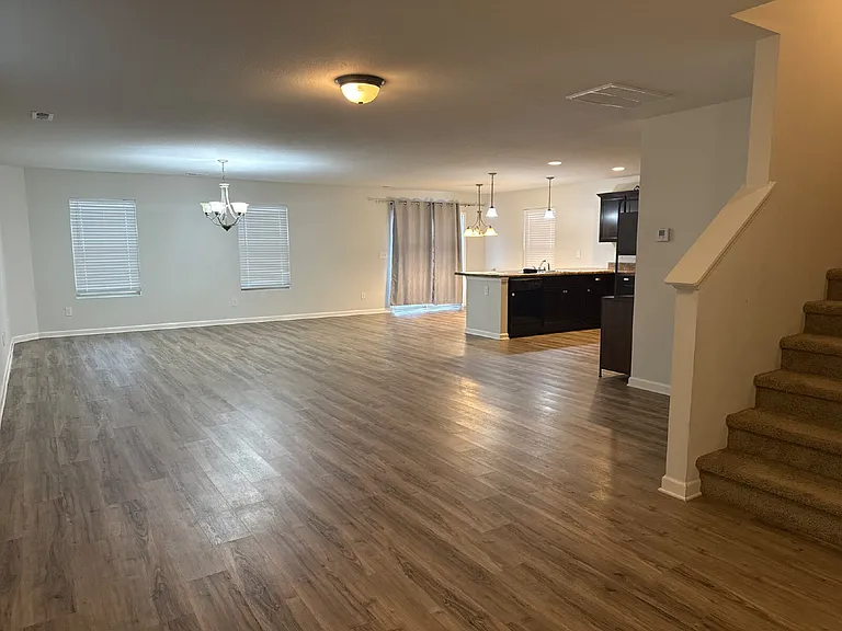101 Winstead Cir — Photo 3