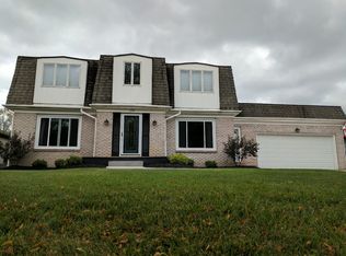 179 Sundown Trl, Williamsville, NY 14221