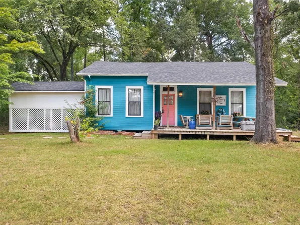 201 An County Road 165, Elkhart, TX 75839