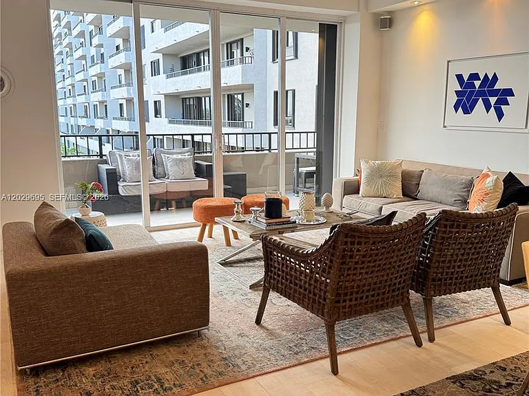 151 Crandon Blvd #405 — Photo 2