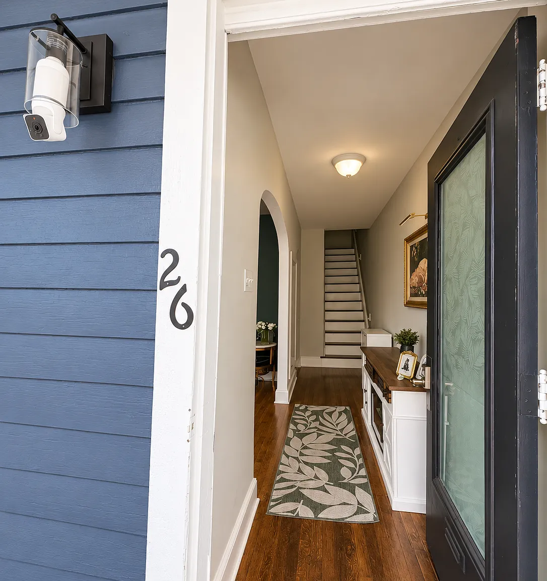 3 bed, 1733 sqft, $2,200 — Photo 2